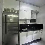 Apartamento Condominio Wembley Tenis De Frente A Praia
